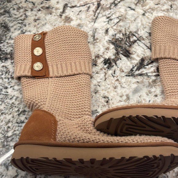 UGG Purl Cardy Knit Boot - Picture 3 of 11